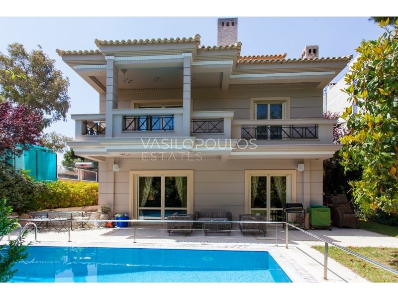 Πολιτεία – Πολυτελής μονοκατοικία 550 τ.μ. με κήπο και πισίνα thumbnail