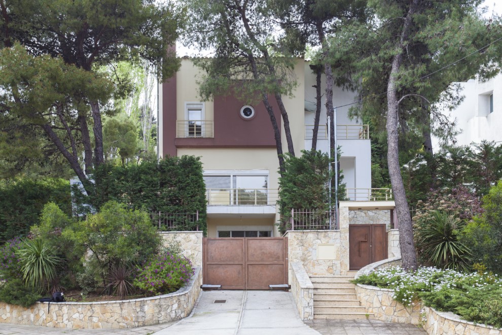Εκάλη δεξιά – Μεζονέτα 320 τ.μ. με σύγχρονη αισθητική και κήπο thumbnail