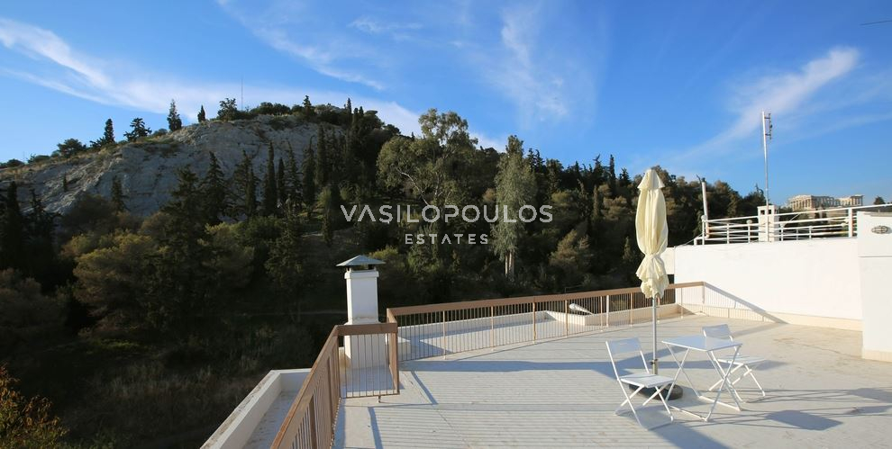 Αθήνα κέντρο, μοναδικό ακίνητο προς πώληση με απρόσκοπτη θέα thumbnail